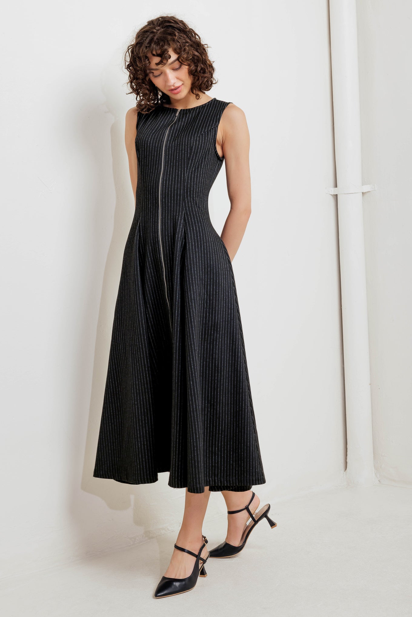 URBAN FRAME WOVEN MIDI DRESS