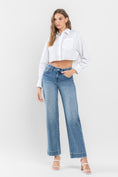 Load image into Gallery viewer, Gwen Wide Leg Jeans
