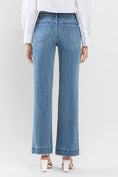 Load image into Gallery viewer, Gwen Wide Leg Jeans
