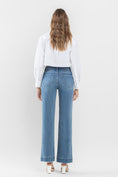 Load image into Gallery viewer, Gwen Wide Leg Jeans
