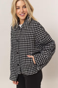 Load image into Gallery viewer, Hudson Plaid Jacket
