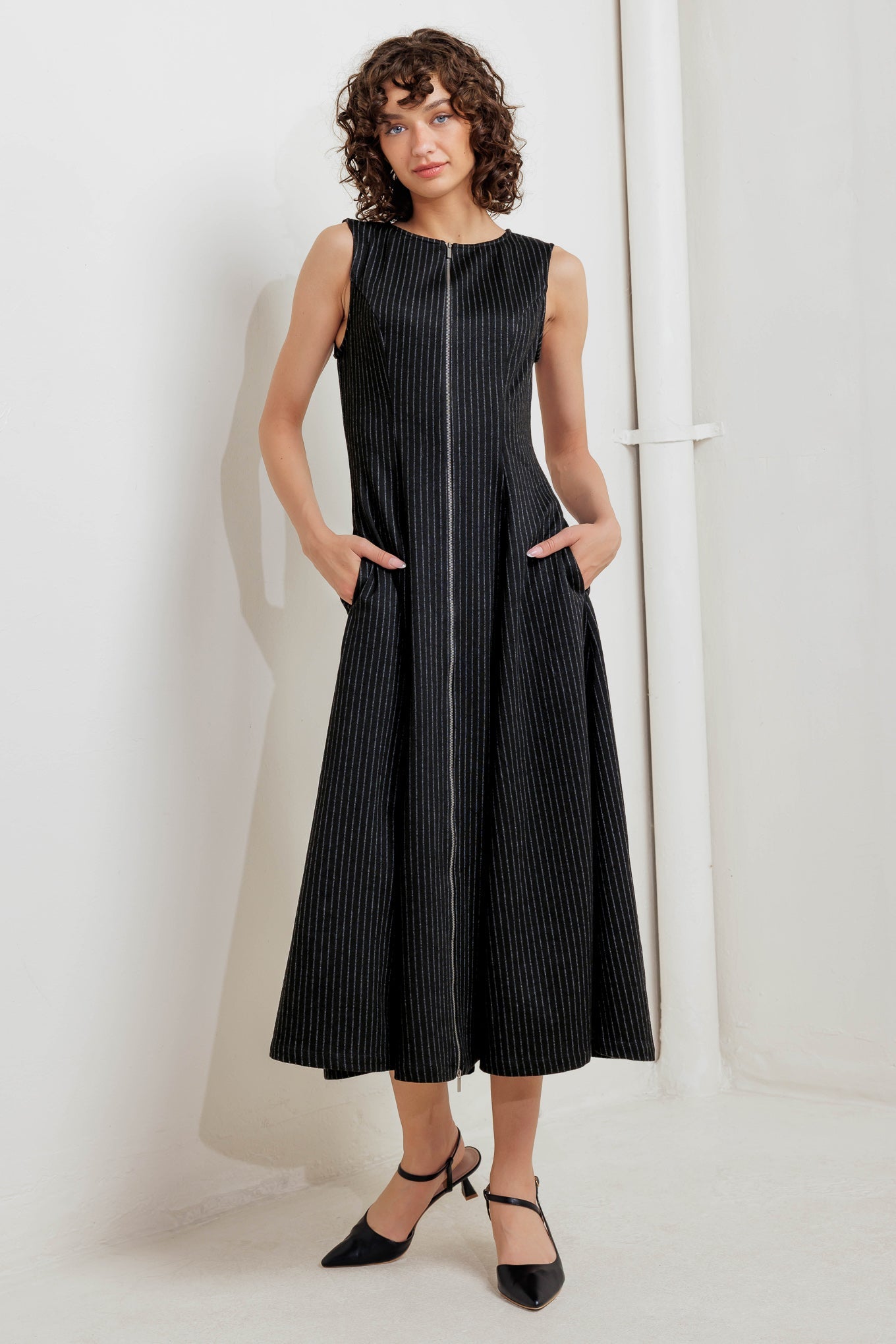 URBAN FRAME WOVEN MIDI DRESS