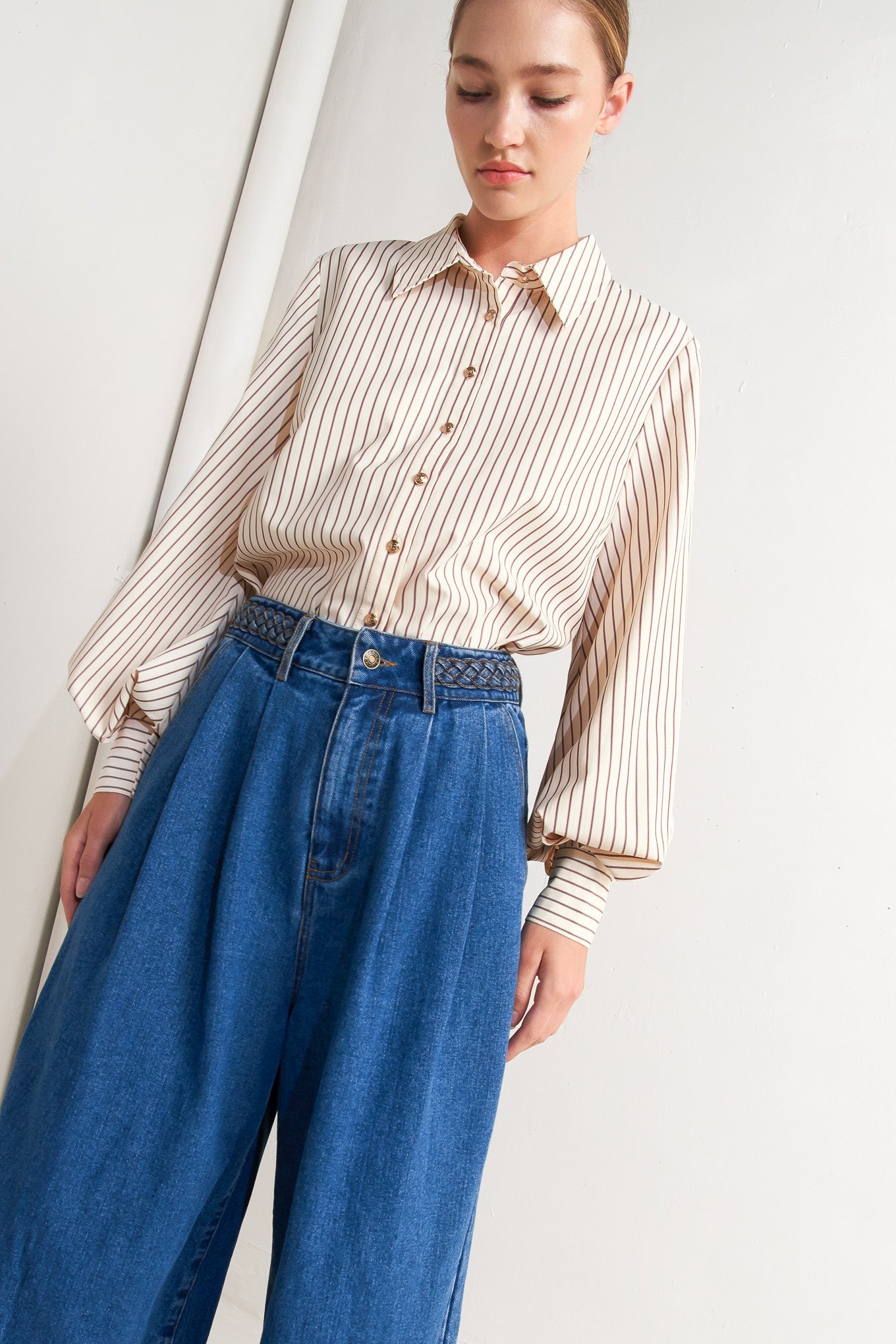 PINSTRIPE CHIC WOVEN TOP