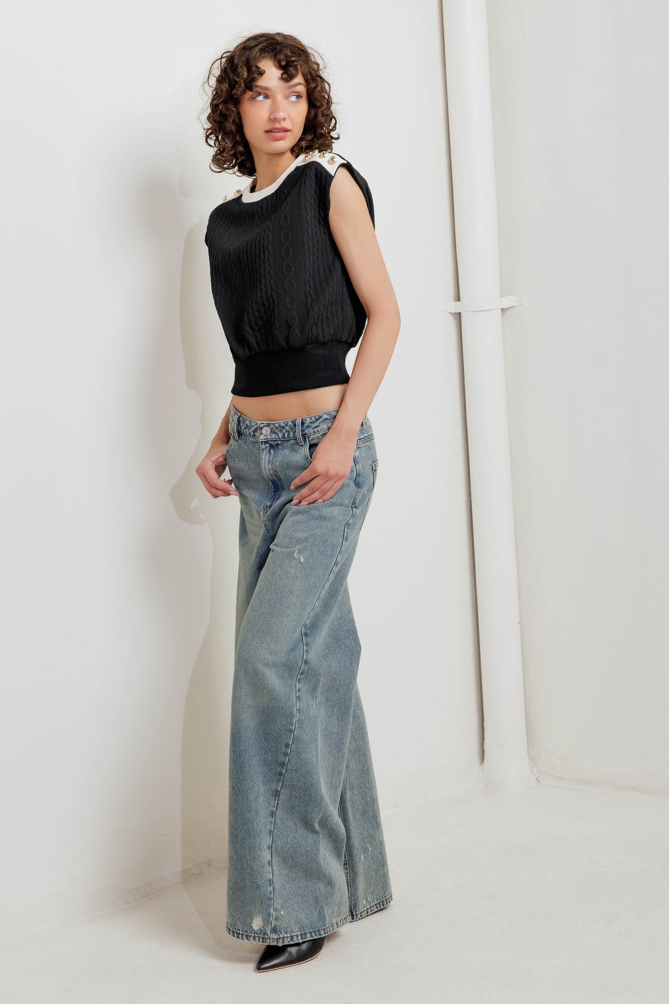 STREET ROMANTIC EDGE KNIT TOP